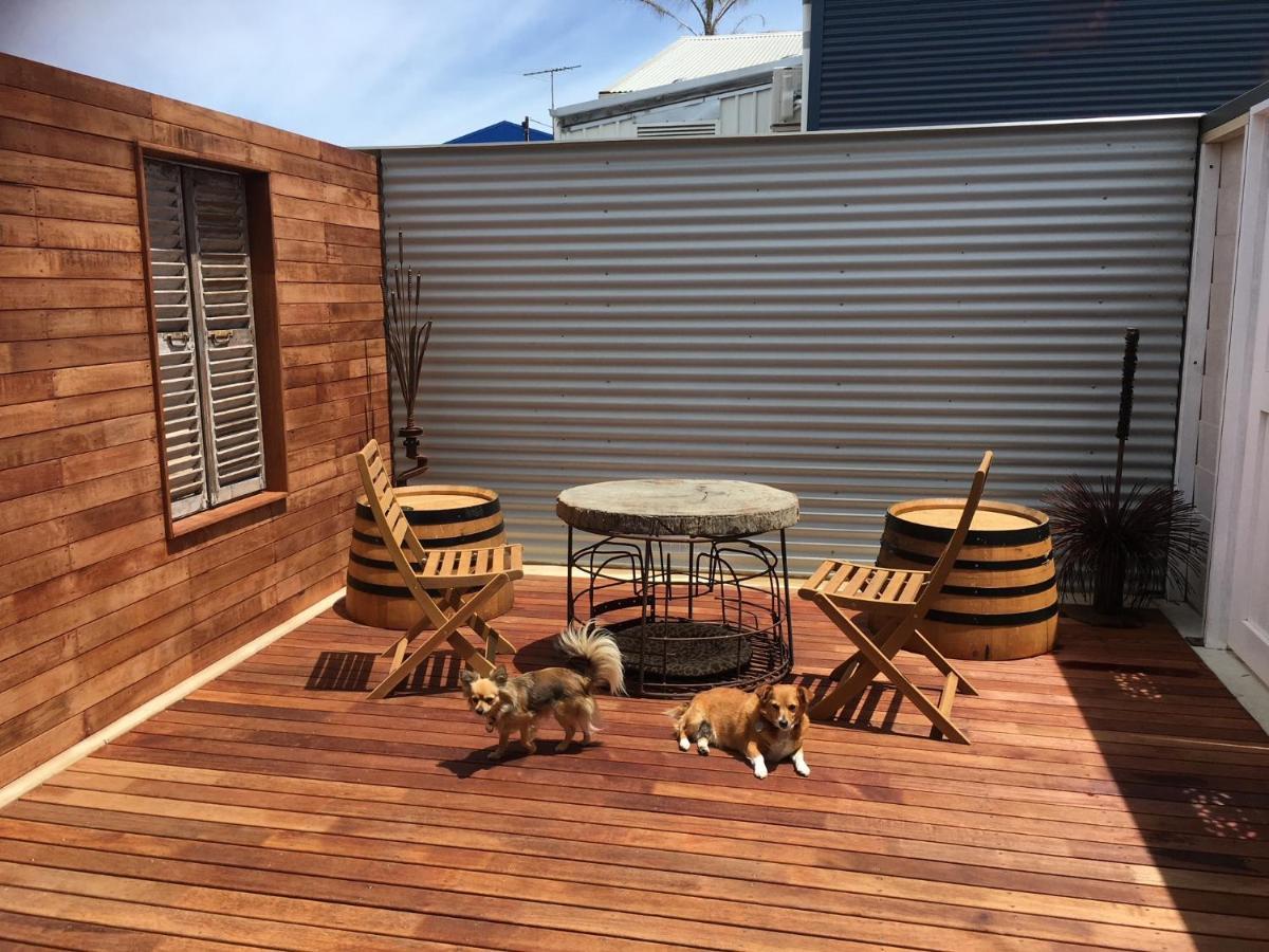 Ki Dragonfly Guesthouse Kingscote Exterior photo