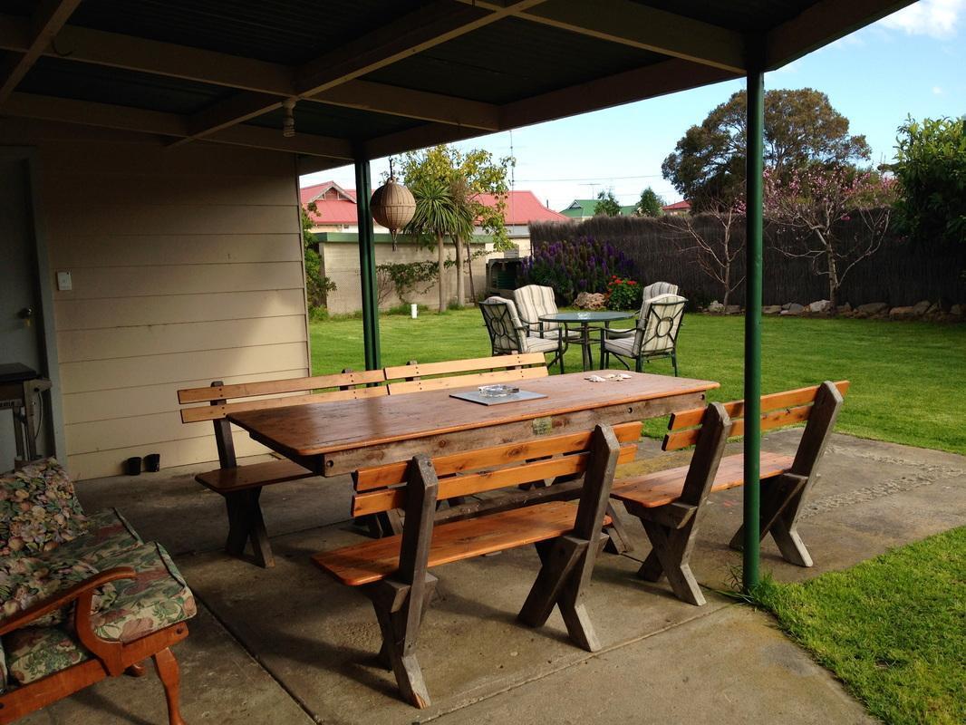 Ki Dragonfly Guesthouse Kingscote Exterior photo